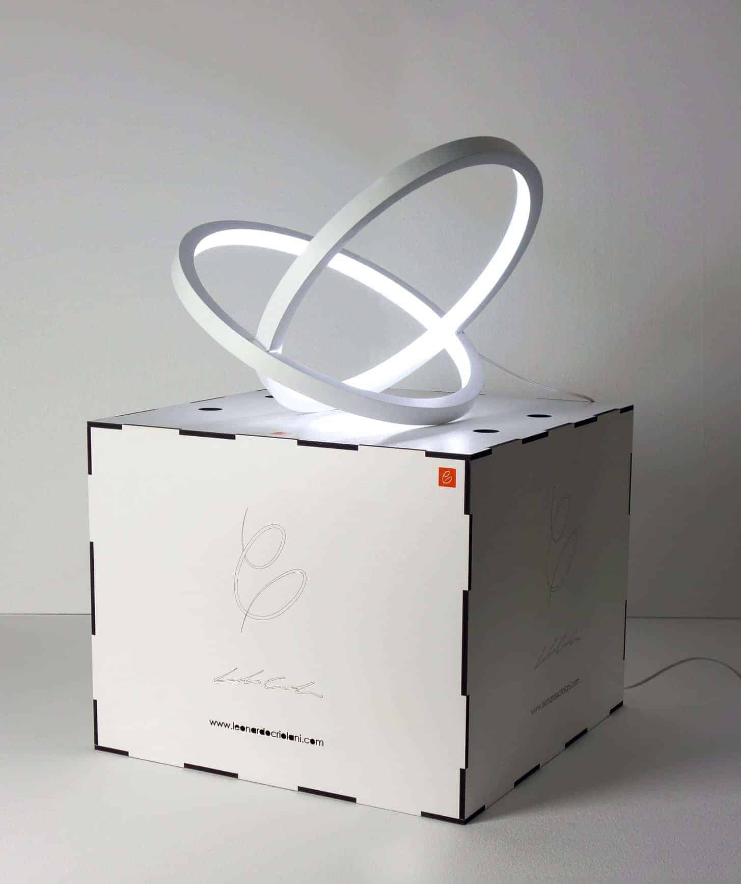 INFINITY - sculptural lamp & packaging