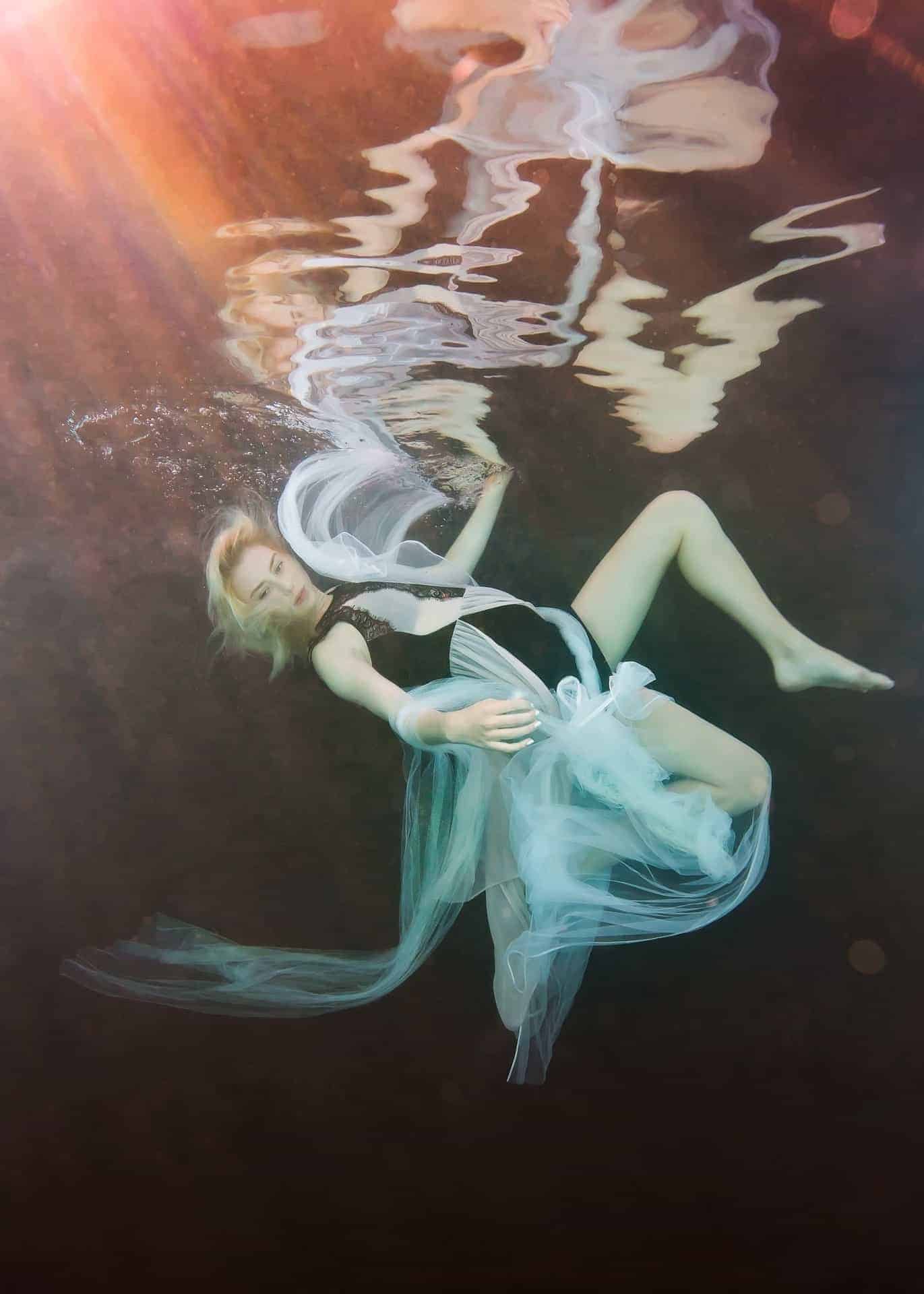 Underwater Portraits: Natasha by Chris David | Design Ideas